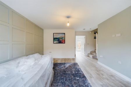 3 bedroom semi-detached house to rent - Photo 3