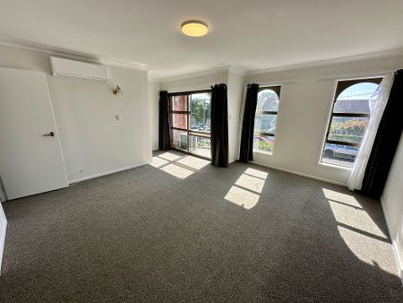 2 Bedroom Epsom - Photo 5