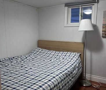 884 WINDERMERE AVENUE - Photo 4