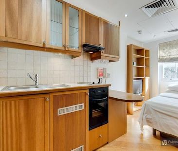 Studio to rent - Photo 1