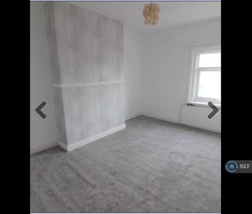 2 bedroom maisonette to rent - Photo 1