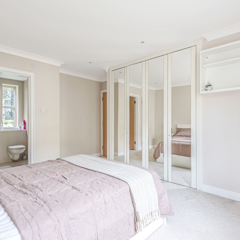 Manbre Road, Hammersmith, London, W6 - Photo 1