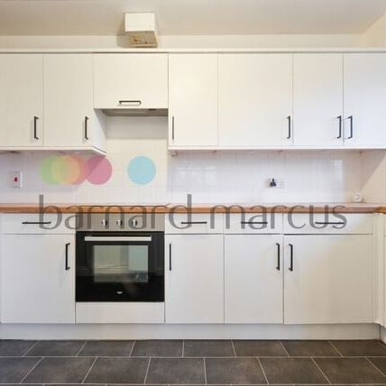 Old School Place, CROYDON - Photo 1