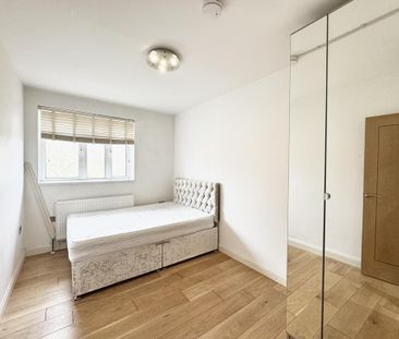 3 bedroom apartment to rent - Photo 3