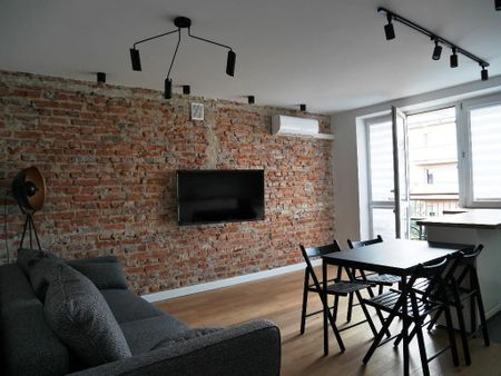 Mieszkanie w rynku, po generalnym remoncie, parking - Photo 5