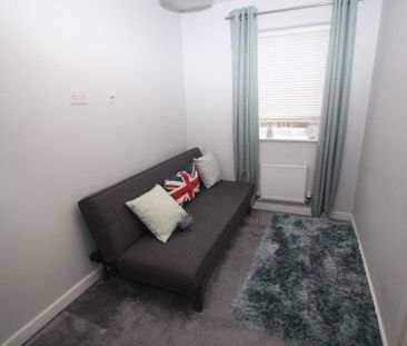 White Swan Close, Killingworth, Newcastle Upon Tyne - Photo 4