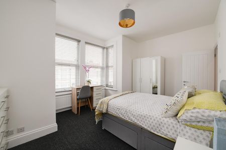 7 bedroom house of multiple occupation to rent - Photo 2