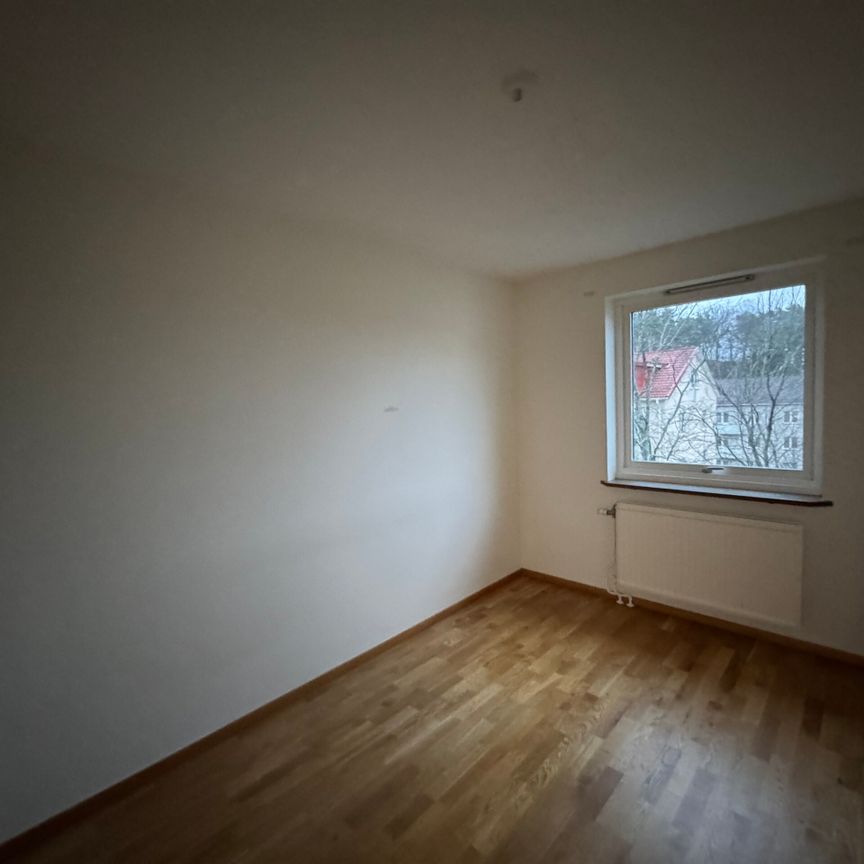 Kaptensgatan 7 – 3 rok (lgh 1201) - Photo 1