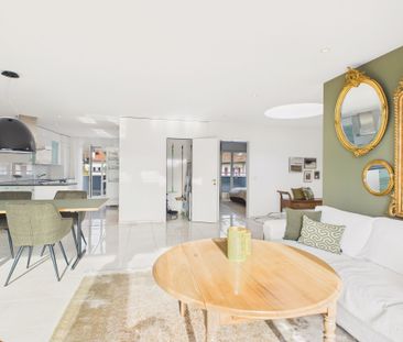 Möblierte 3.5-Zimmer-Attika-Wohnung mit grosser Terrasse und traumh... - Photo 2