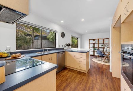 Cul-de-sac Living - Beachlands - Photo 4