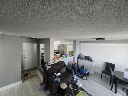 For Lease - 3077 Weston Road Unit# 1802, Toronto, Ontario - Photo 3