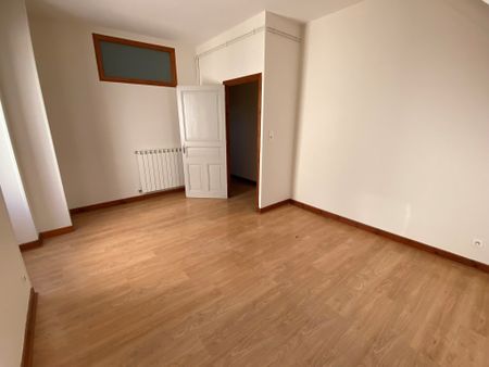 Location Appartement 2 pièces 47m² RODEZ 12000 - Photo 5