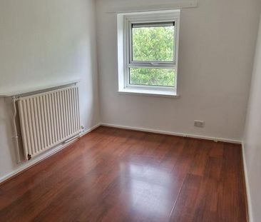 3 bedroom maisonette to rent - Photo 4