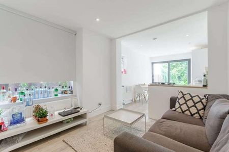 York Road, Leyton, E10 - Photo 2