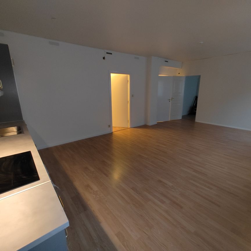 Norra Kopparslagargatan, Gävle - Photo 1