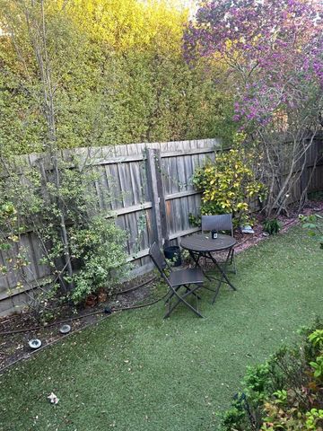 St Kilda East - Photo 2