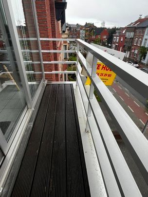 Appartement te huur met twee slaapkamers in Kortrijk. - Photo 1