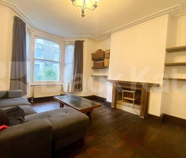 Larger than average ground floor Georgian Conversion - Photo 1