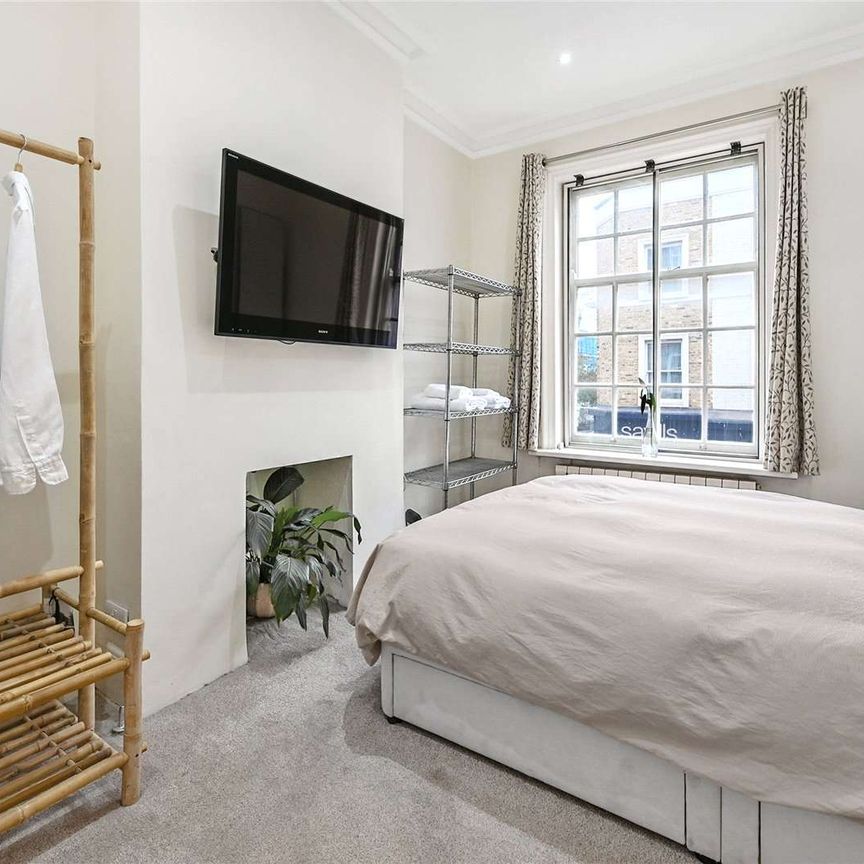 A brilliant two bedroom apartment on the Fulham Road close to all the local amenities. - Photo 1