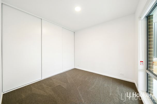 Spacious 4 Bedroom House - Photo 1