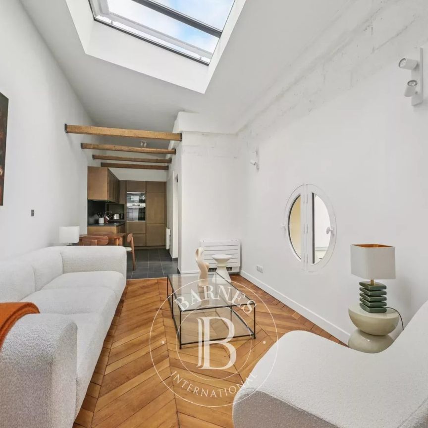 Tout savoir sur cet appartement dans le quartier Saint Thomas d'Aquin, à Paris 7ème - Photo 1