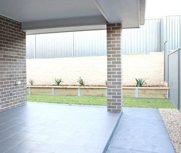 Modern Four Bedroom Family Home In A Sought After Neighbourhood - Photo 4