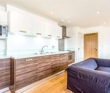 Lea Bridge Road, London, E5 - Photo 1