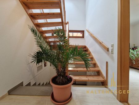 Gepflegtes Einfamilienhaus mit 5 Zimmern, großem Garten, Pool & Garage - Photo 3