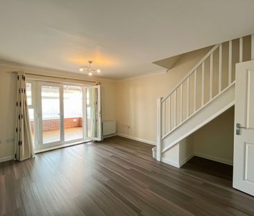 2 bedroom terraced house to rent - Photo 1