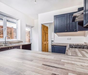 2 bedroom terraced house to rent - Photo 6