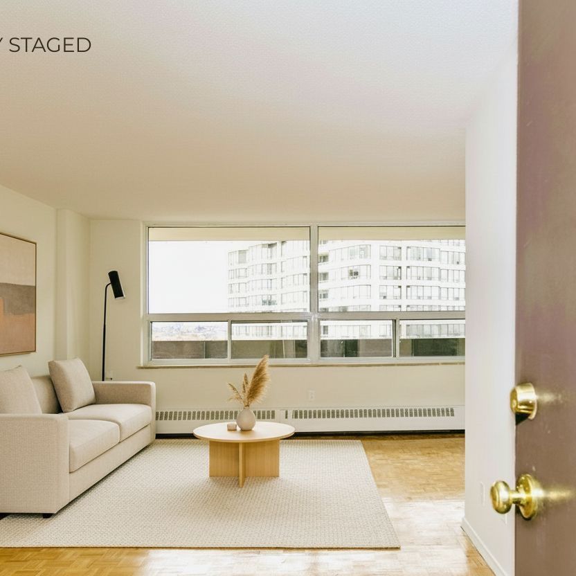 For Lease - 6200 Bathurst Street Unit# 906, Toronto, Ontario - Photo 1