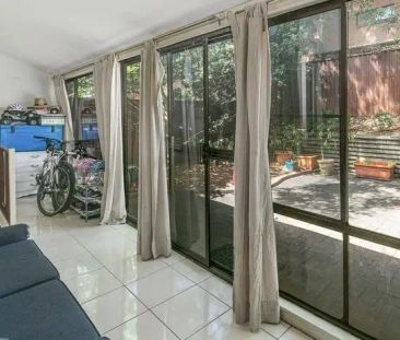 “Location - 2 Bedroom Villa in a prime location” - Photo 4