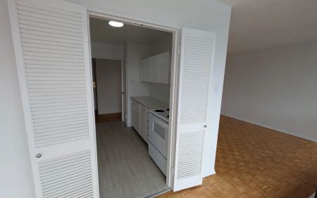 Norberry Residences (2660 Norberry Cres., 740, 790 & 840 Springland Dr.) — 2660 Norberry 1-Bed Large - Photo 5