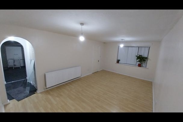 4 Bed Terraced House, Braceby Avenue, B13 - Photo 1