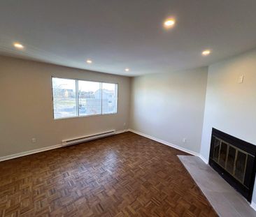 Fully Renovated 4½ Apartment Available - A louer • For Rent - Photo 2