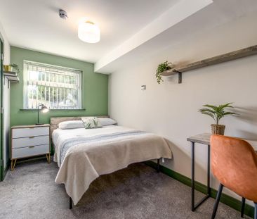 1 bedroom in a house share to rent - Photo 3