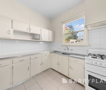 Convenient Location! - Photo 5