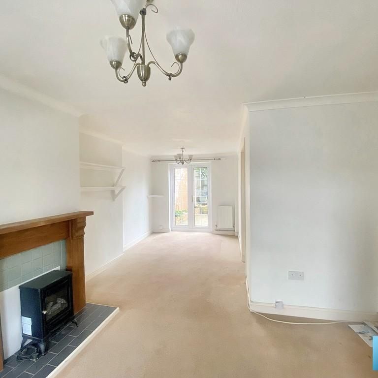 2 bedroom terraced house to rent - Photo 1