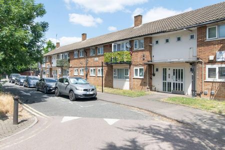 3 bedroom flat to rent - Photo 5