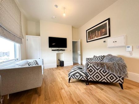 1 bedroom apartment to rent - Photo 2