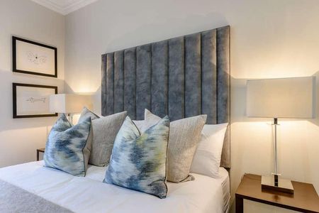 Garden House, Kensington Gardens Square, Bayswater, London, W2 - Photo 3