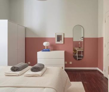 Rooms for rent in 11-bedroom apartment in Avenidas Novas - Photo 2
