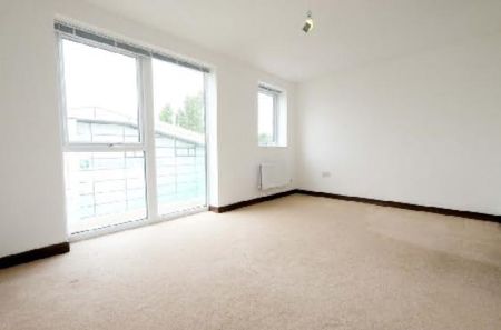 4 bedroom parking to rent - Photo 5