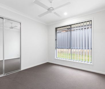 39 Mapplewell Circuit - Photo 5