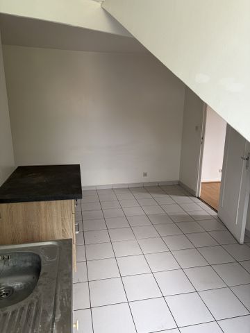 Location Appartement 2 pièces 29m² ST MAUR DES FOSSES 94210 - Photo 2