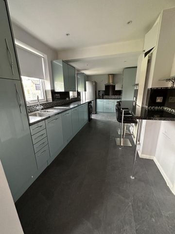 1 bedroom in a house share to rent - Photo 4