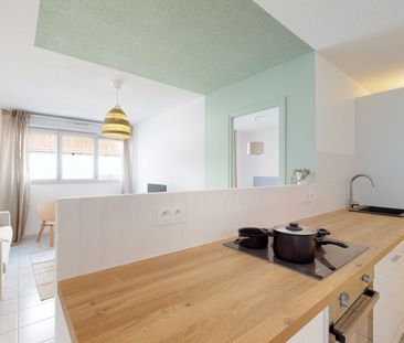 COLOCATION Magnifique 4 pièces refait à neuf au coeur de Marseille - Photo 2