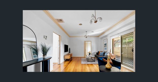 Spacious, warm & full of charm! - Photo 1