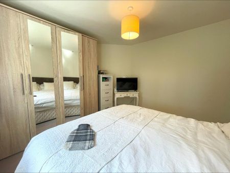 3 bedroom detached house to rent - Photo 4
