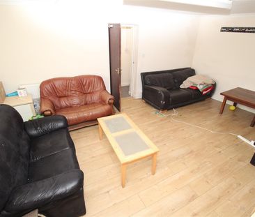 Room For Rent Wood Road, Pontypridd - Photo 1